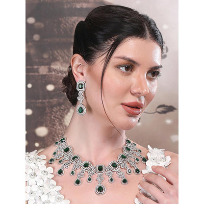 Auraa Trends Luxurious Emerald and Diamond Studded Silver Necklace with Earrings