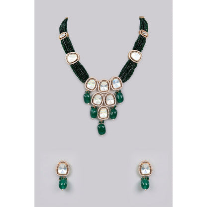 Auraa Trends Gold Finish Kundan Polki and Emerald Green Beaded Necklace Set