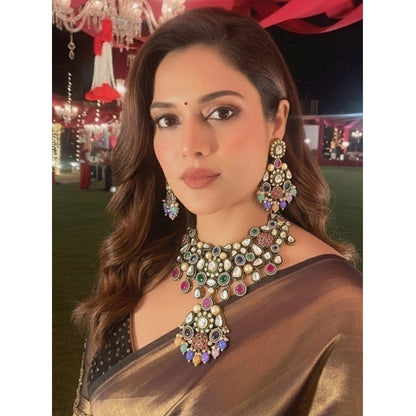 Auraa Trends Elegant Multicolour Traditional Jewellery Set with Pearl and Gemstone Detailing