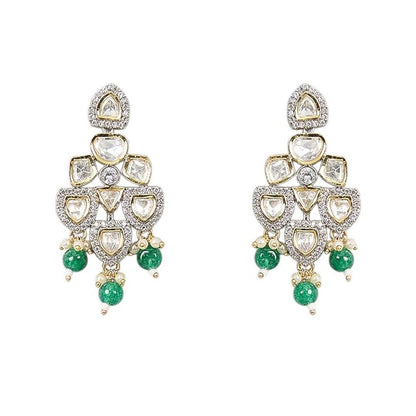 Auraa Trends Diamond and Emerald Jewellery Set