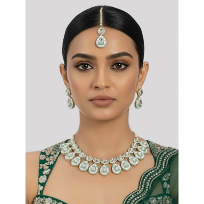 Auraa Trends Pastel Green Enamel Gold-Plated Kundan Necklace with Earrings and Maang Tikka