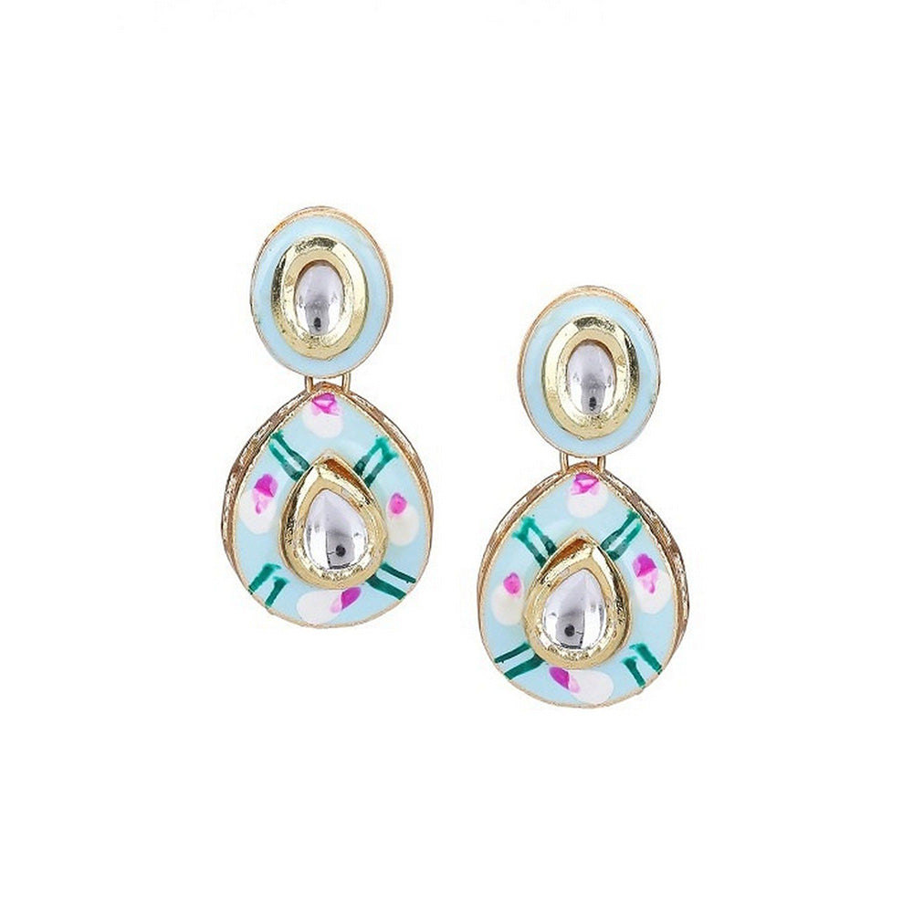 Auraa Trends Pastel Green Enamel Gold-Plated Kundan Necklace with Earrings and Maang Tikka