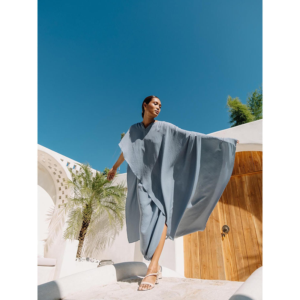 Auruhfy Joy Wave Solid Strapless Tube Dress with Cape (Set of 2)