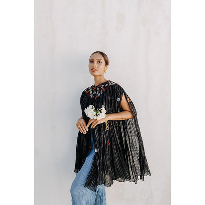 Auruhfy Black Embroidered Ash Cape