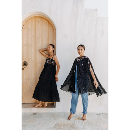 Auruhfy Black Embroidered Ash Cape