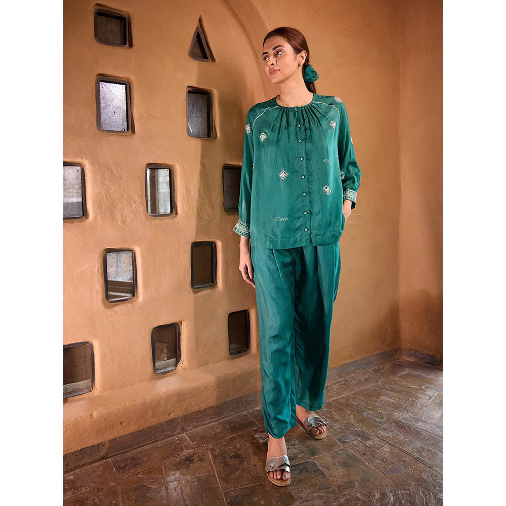 AYAKA Dale Green Front Open Top