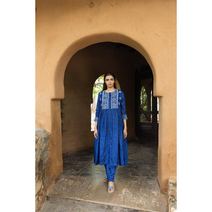 AYAKA Carly Blue Printed Trousers