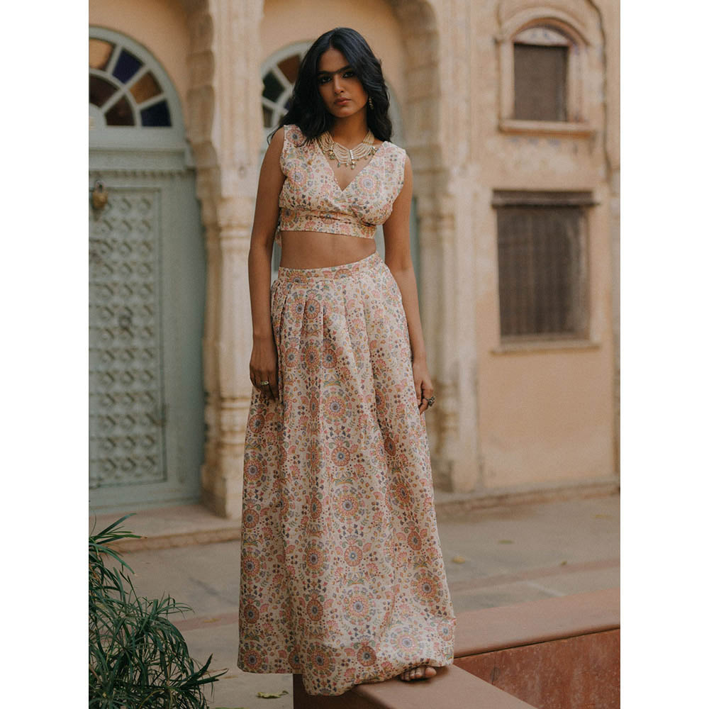 Baaro Masi Cream Embroidered Lehnga with Organza Dupatta (Set of 3)