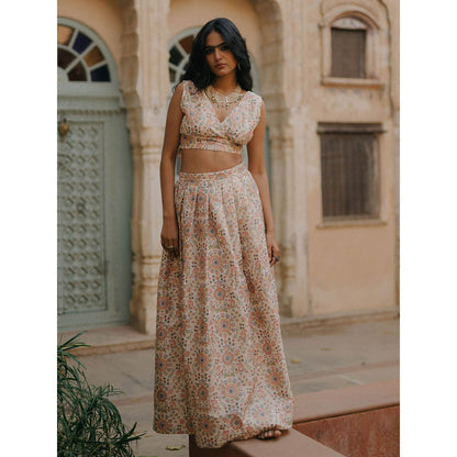 Baaro Masi Cream Embroidered Lehnga with Organza Dupatta (Set of 3)