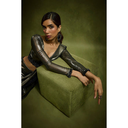 BABITA M Metallic Embossed Pre-draped Saree with Stitched Blouse