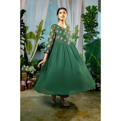 Baise Gaba Revathi Green Anarkali Kurta with Pant (Set of 2)