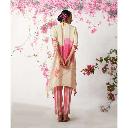 Basil Leaf Off White Kurta with Pant (Set of 2)