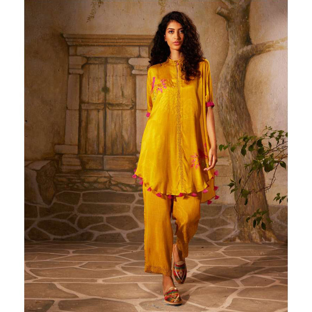 Basil Leaf Yellow Kurta with Pant and Inner (Set of 3)