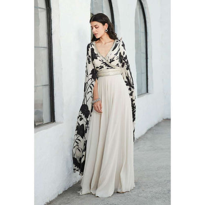 Basanti Kapde aur Koffee Black and White Jumpsuit