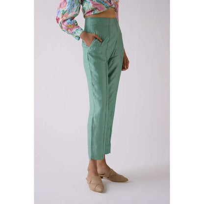 Basanti Kapde aur Koffee Green Straight Fit Pant