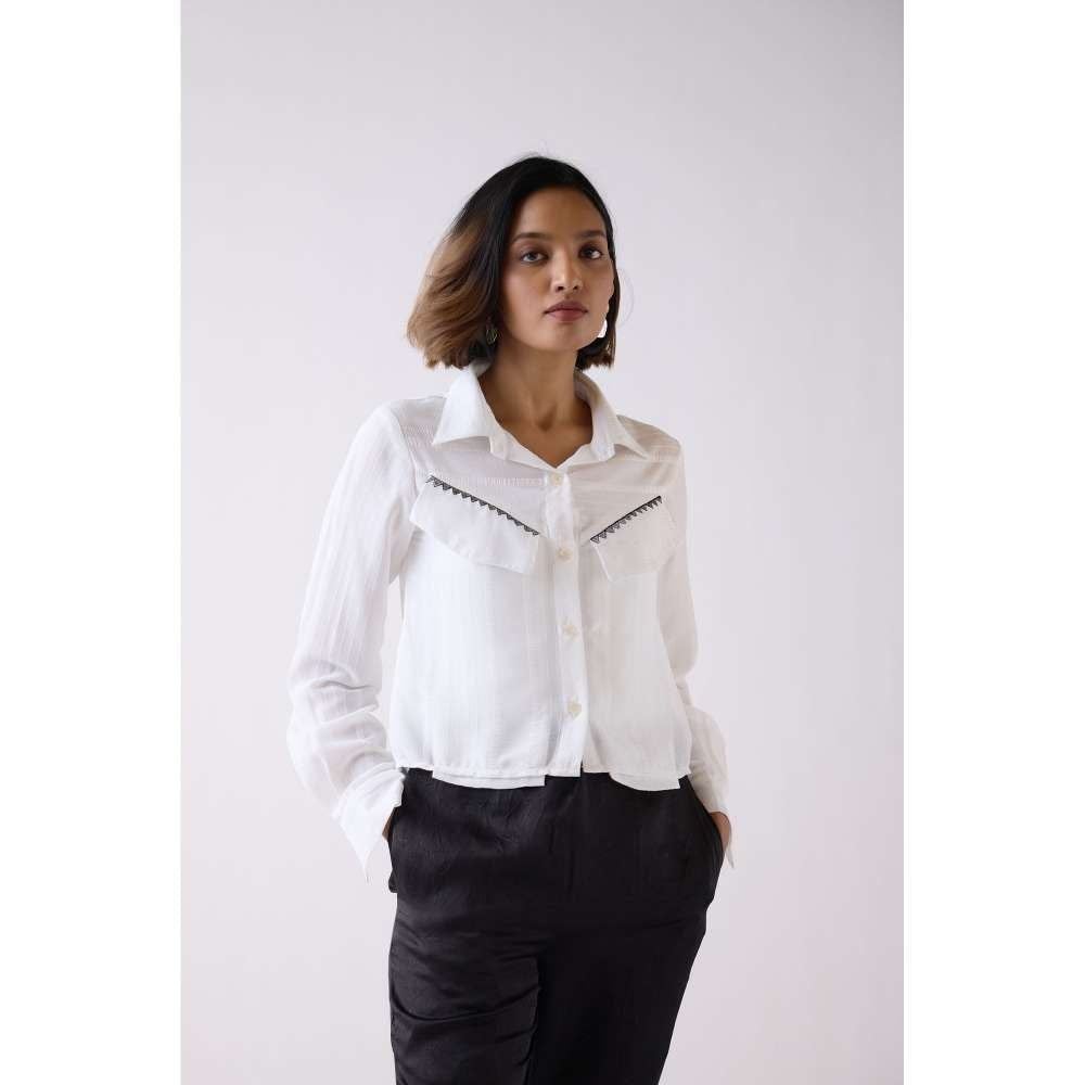 Basanti Kapde aur Koffee White Striped Chiffon Shirt
