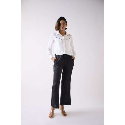 Basanti Kapde aur Koffee White Striped Chiffon Shirt