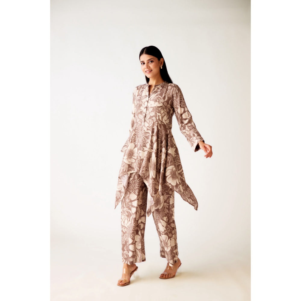Basanti Kapde aur Koffee Brown Muslin Floral Print Kurta and Pant (Set of 2)