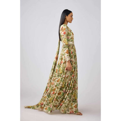 Basanti Kapde aur Koffee Off White Chinon Embroidered Gown