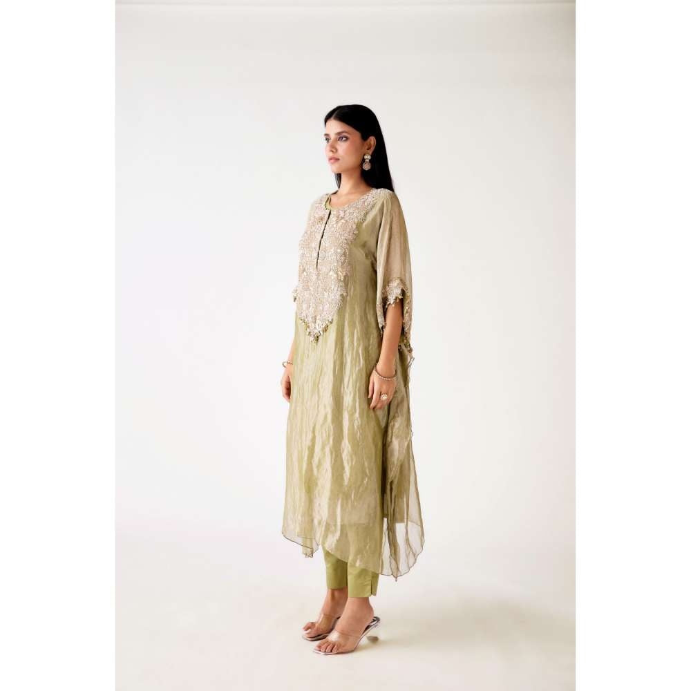 Basanti Kapde aur Koffee Green Tissue Embroidered Kaftan and Pant (Set of 2)