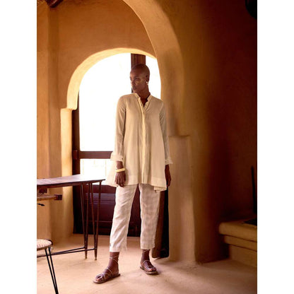 Basanti Kapde aur Koffee Ivory Earthen Grace Cotton Shirt