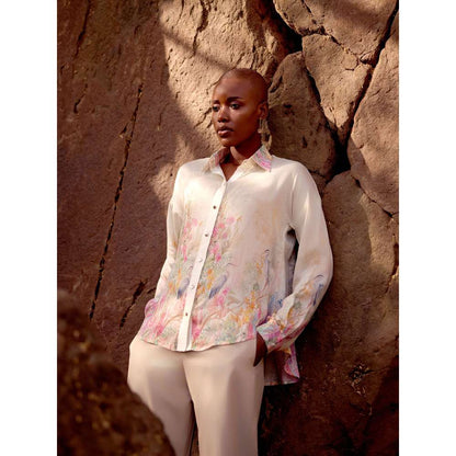 Basanti Kapde aur Koffee Ivory Printed Rose Reed Summer Silk Shirt