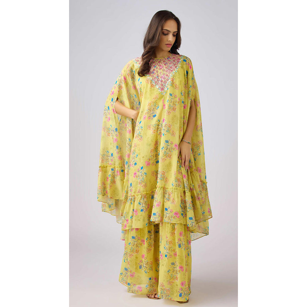 Basanti Kapde aur Koffee Yellow Floral Print Sharara With Cape And Bustier