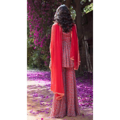 Basanti Kapde aur Koffee Blush Dynasty Peplum Sharara With Kurta And Dupatta