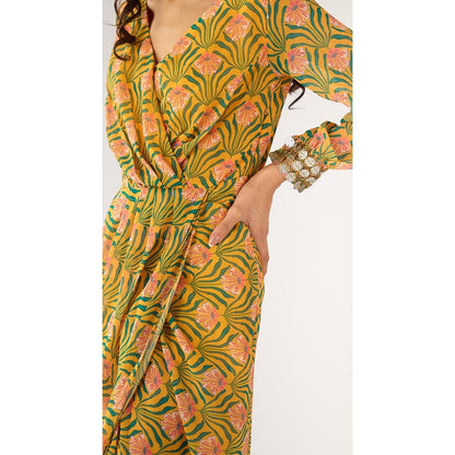 Basanti Kapde aur Koffee Yellow Georgette Embellished Dress