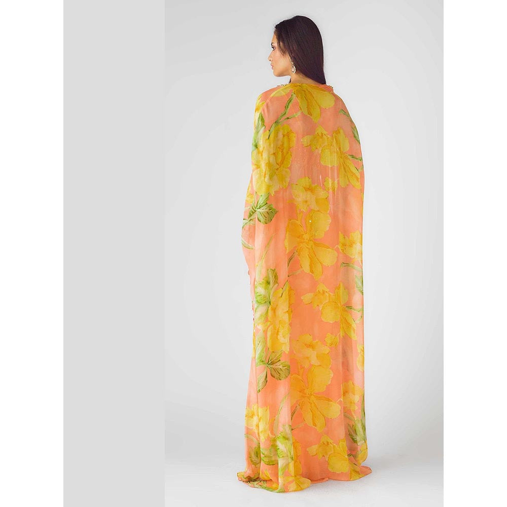 Basanti Kapde aur Koffee The Soft Peach Blooms Cape Set