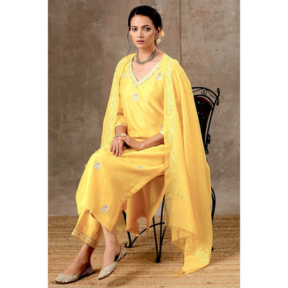 Bbaawri Yellow Color Hand Embroidered Chanderi Silk Kurta with Pant & Dupatta (Set of 3)