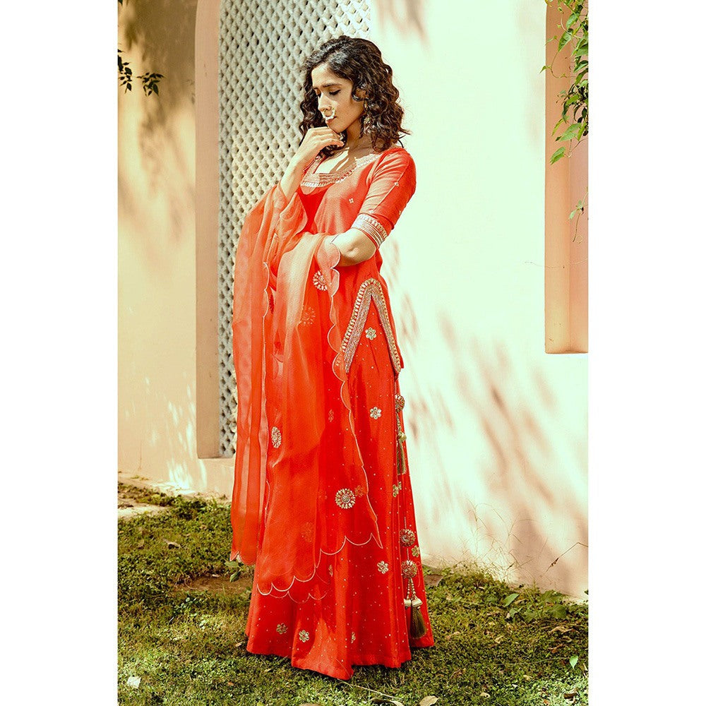 Bbaawri Red Embroidered Gota Patti & Nakkshi Top with Sharara & Dupatta (Set of 3)