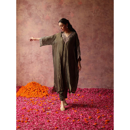 Begum Pret Heer Olive Phiran Kurta (Set of 3)