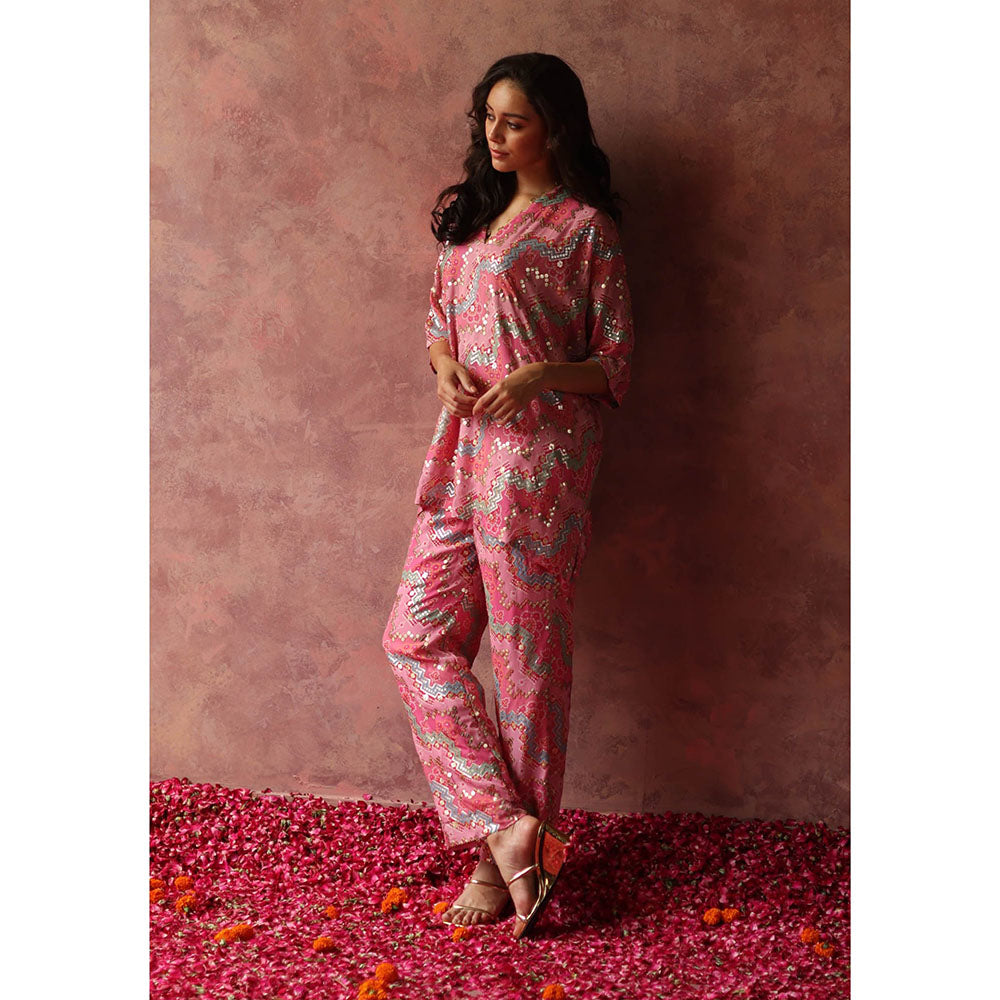 Begum Pret Maiyra Pink Kaftan (Set of 3)