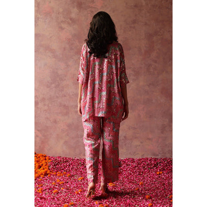 Begum Pret Maiyra Pink Kaftan (Set of 3)