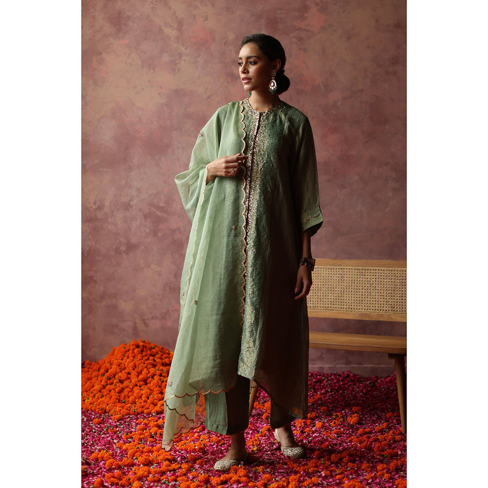 Begum Pret Paakizah Green Kurta (Set of 4)