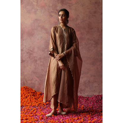 Begum Pret Paakizah Brown Kurta (Set of 4)
