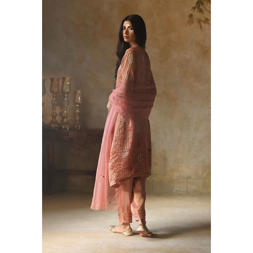 Begum Pret Ikai Peach Kurta with Pant and Dupatta (Set of 3)
