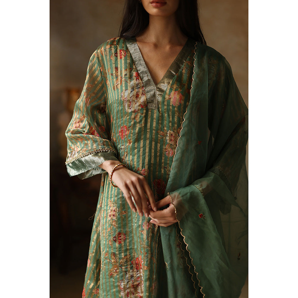 Begum Pret Ikai Green Kurta with Pant and Dupatta (Set of 3)
