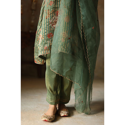 Begum Pret Ikai Green Kurta with Pant and Dupatta (Set of 3)