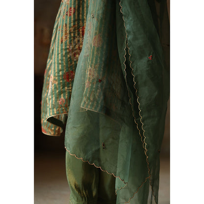 Begum Pret Ikai Green Kurta with Pant and Dupatta (Set of 3)