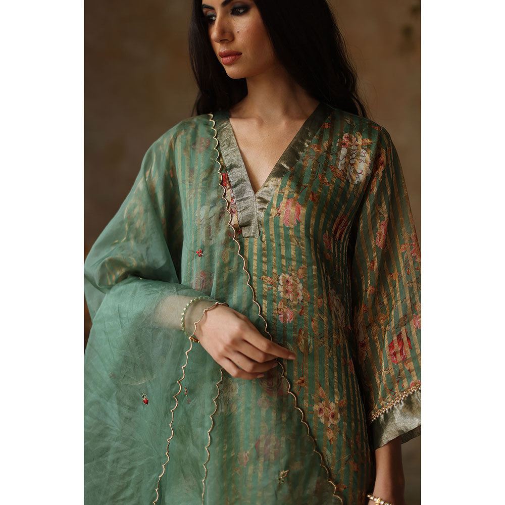 Begum Pret Ikai Green Kurta with Pant and Dupatta (Set of 3)