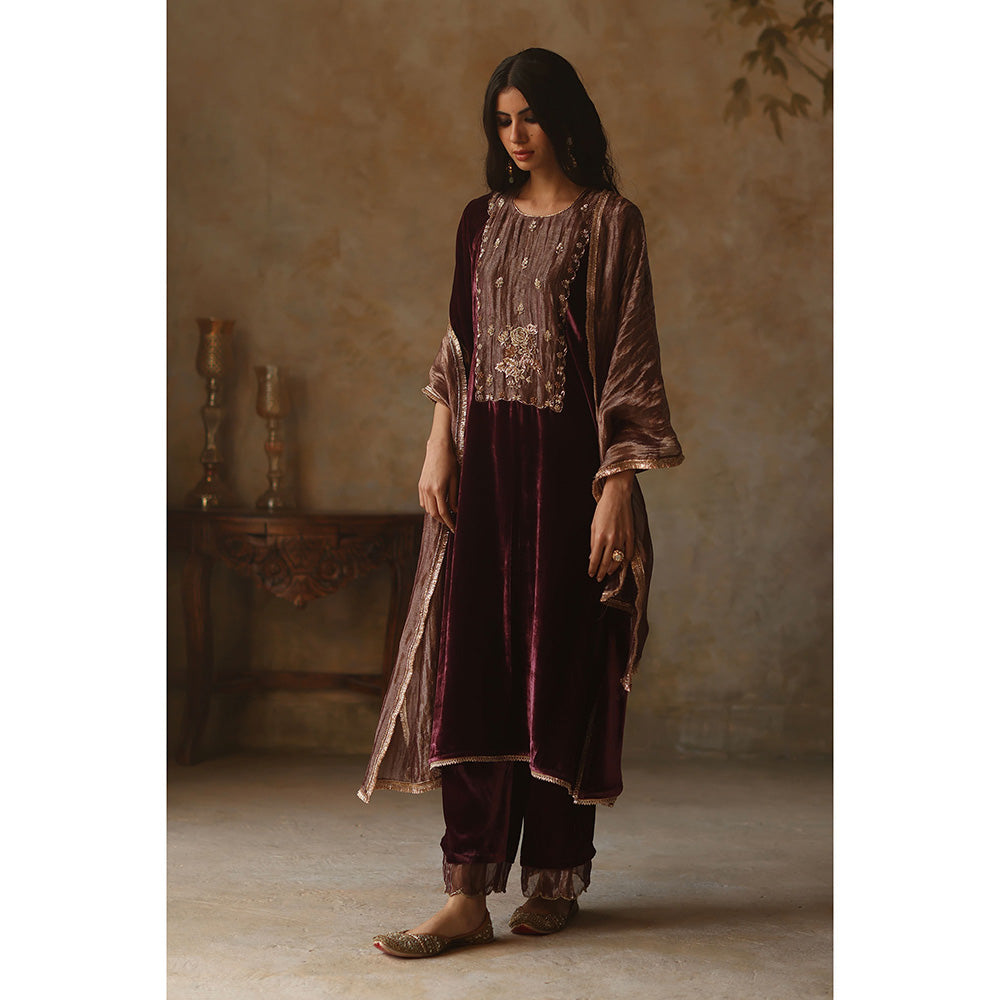 Begum Pret Faiz Garnet Wine Kurta with Pant and Dupatta (Set of 3)