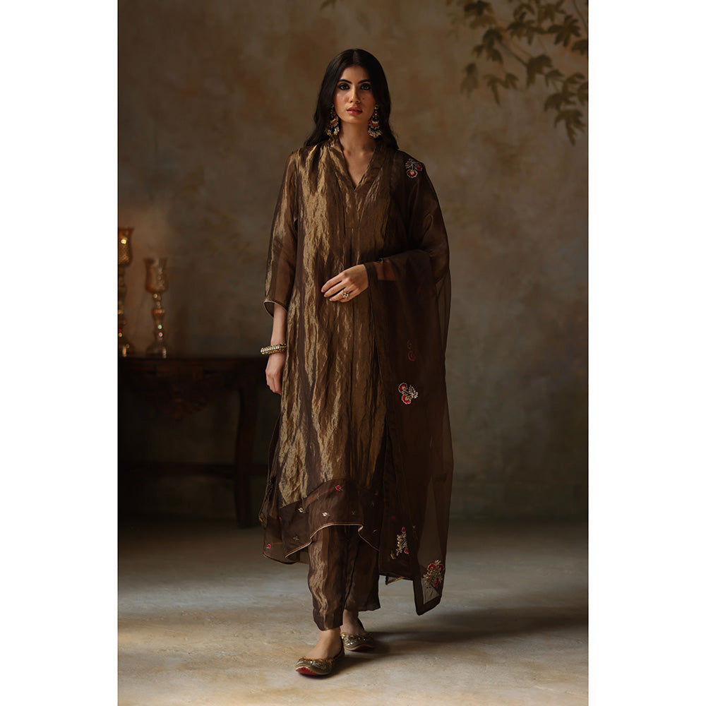 Begum Pret AYAT Gold Kurta with Pant & Dupatta (Set of 3)