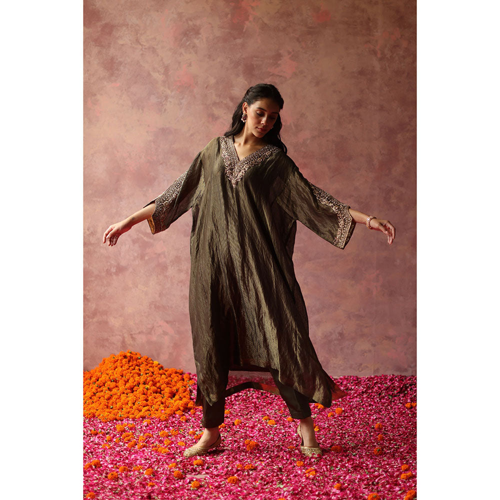 Begum Pret HEER Phiran Olive Kurta with Pant (Set of 2)