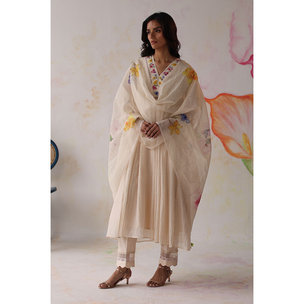 Begum Pret White Kinza Kurta with Pant with slip and Dupatta (Set of 4)