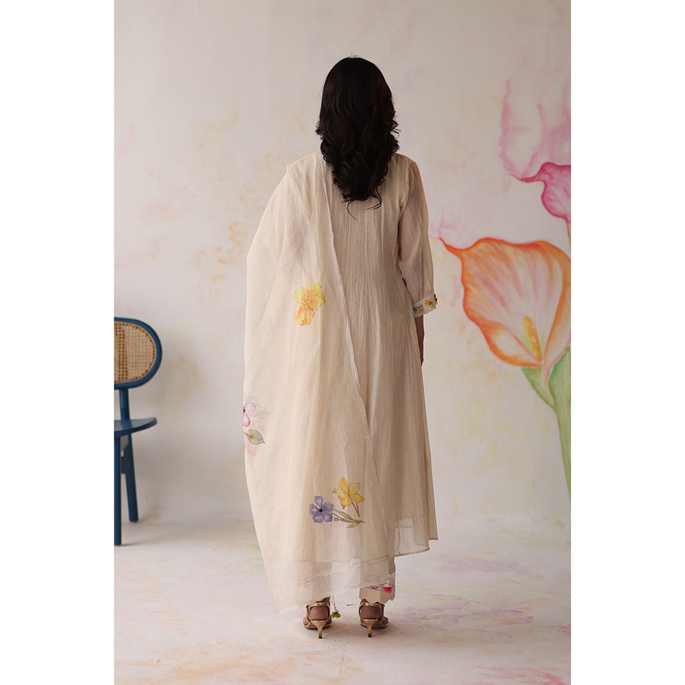 Begum Pret White Kinza Kurta with Pant with slip and Dupatta (Set of 4)