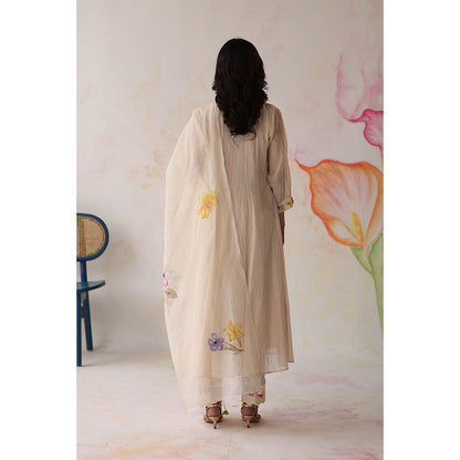 Begum Pret White Kinza Kurta with Pant with slip and Dupatta (Set of 4)