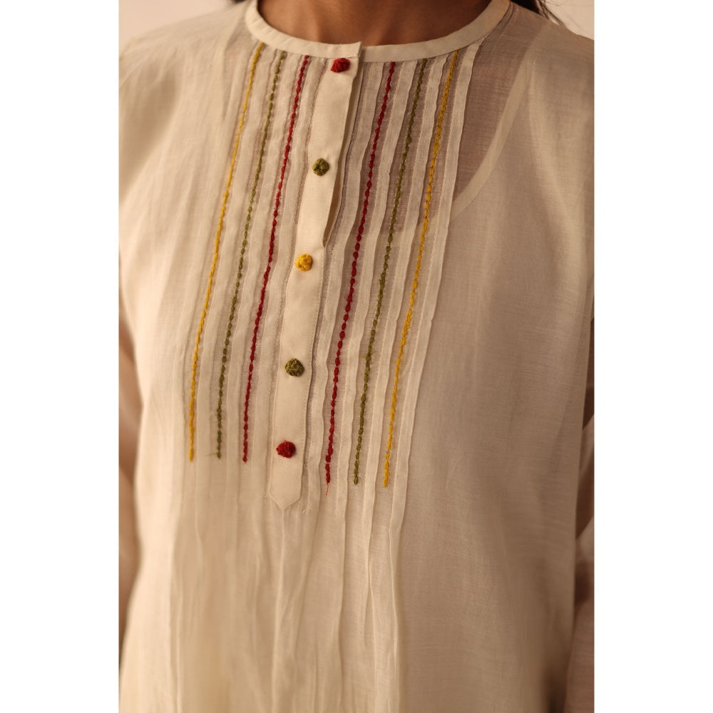 Begum Pret White Aqsa Kurta with Pant and slip (Set of 3)