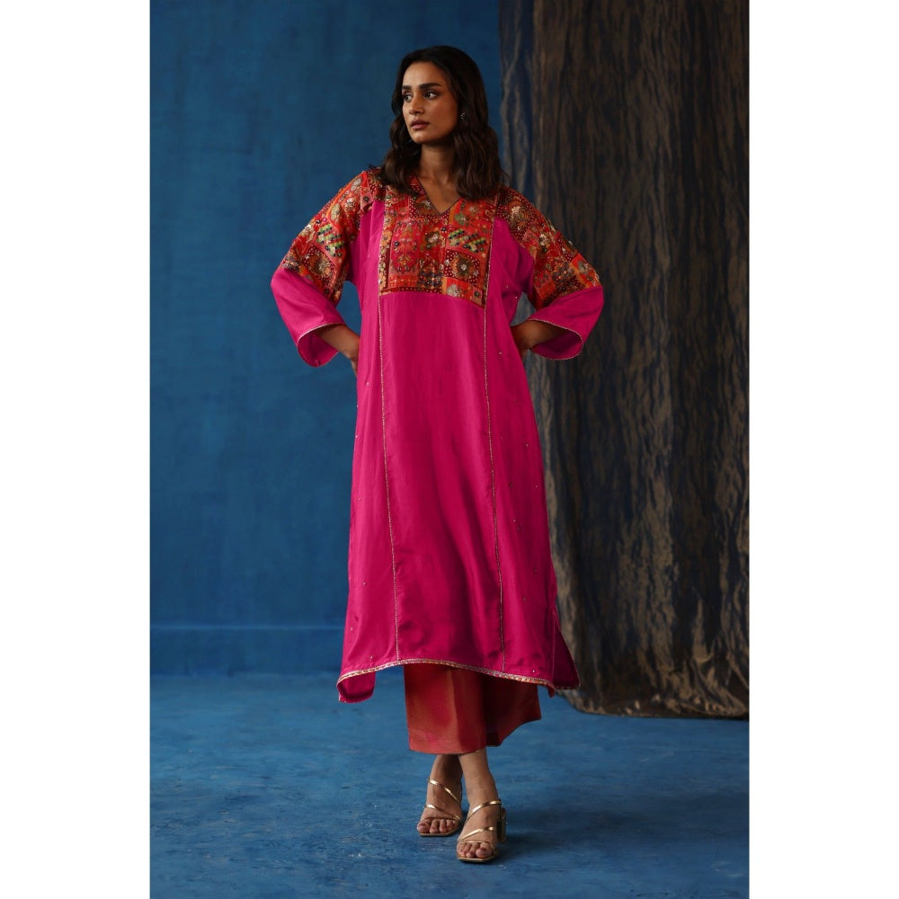 Begum Pret Pink Shikanji Phiran Kurta with Pant (Set of 2)